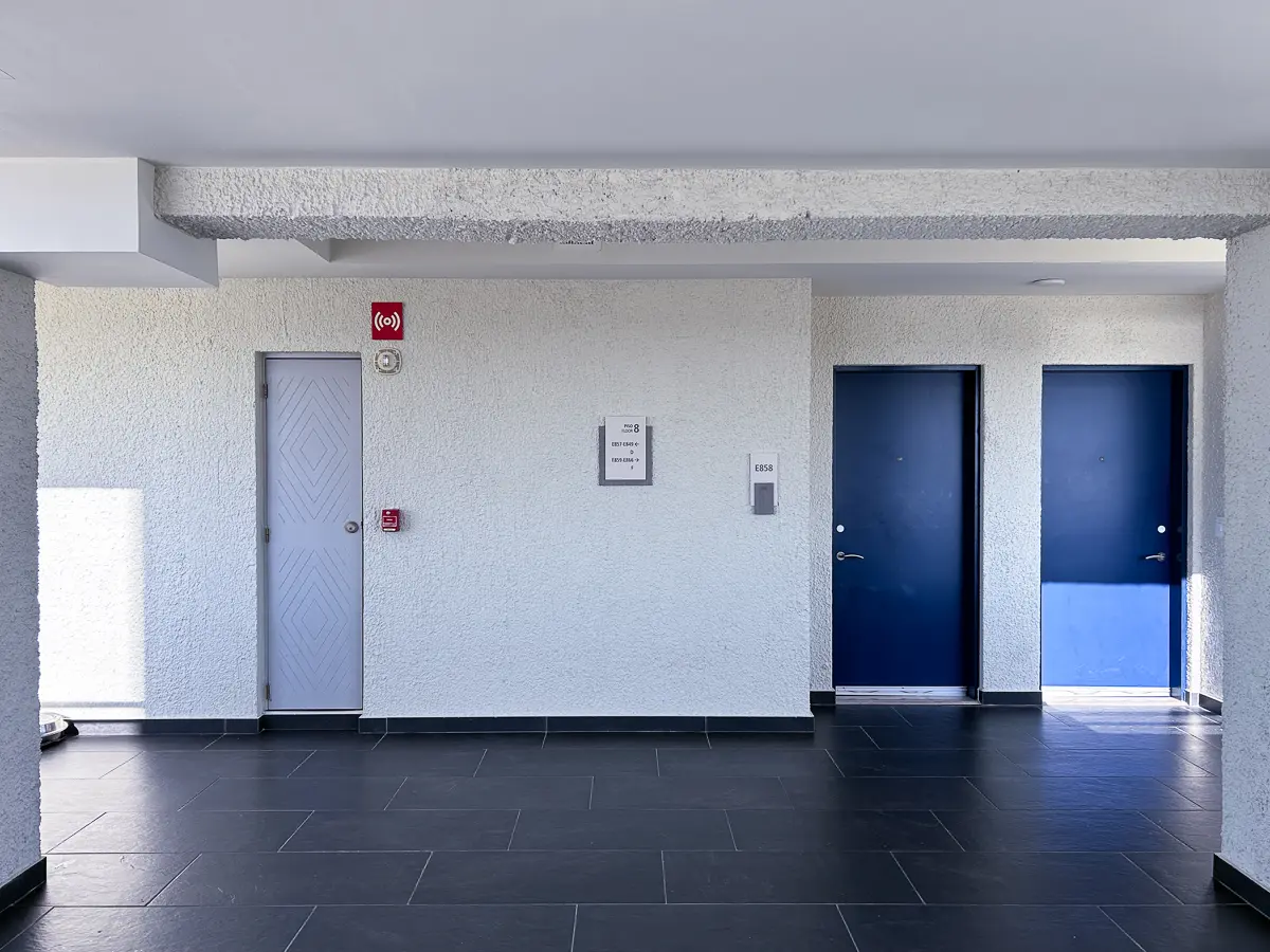 エレベーターホール