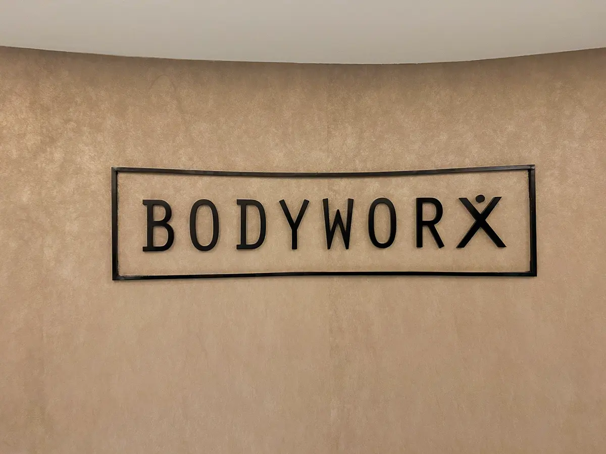 BODYWORXの銘板