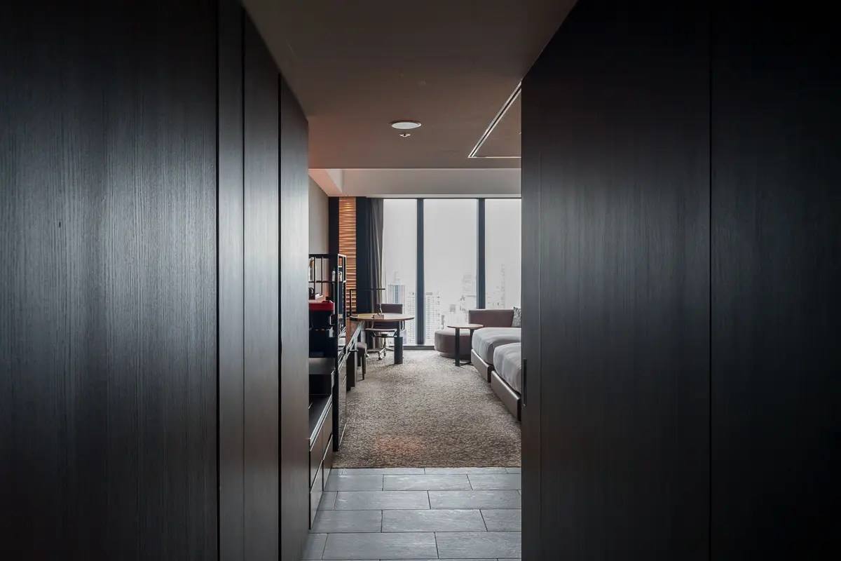 客室の入口付近