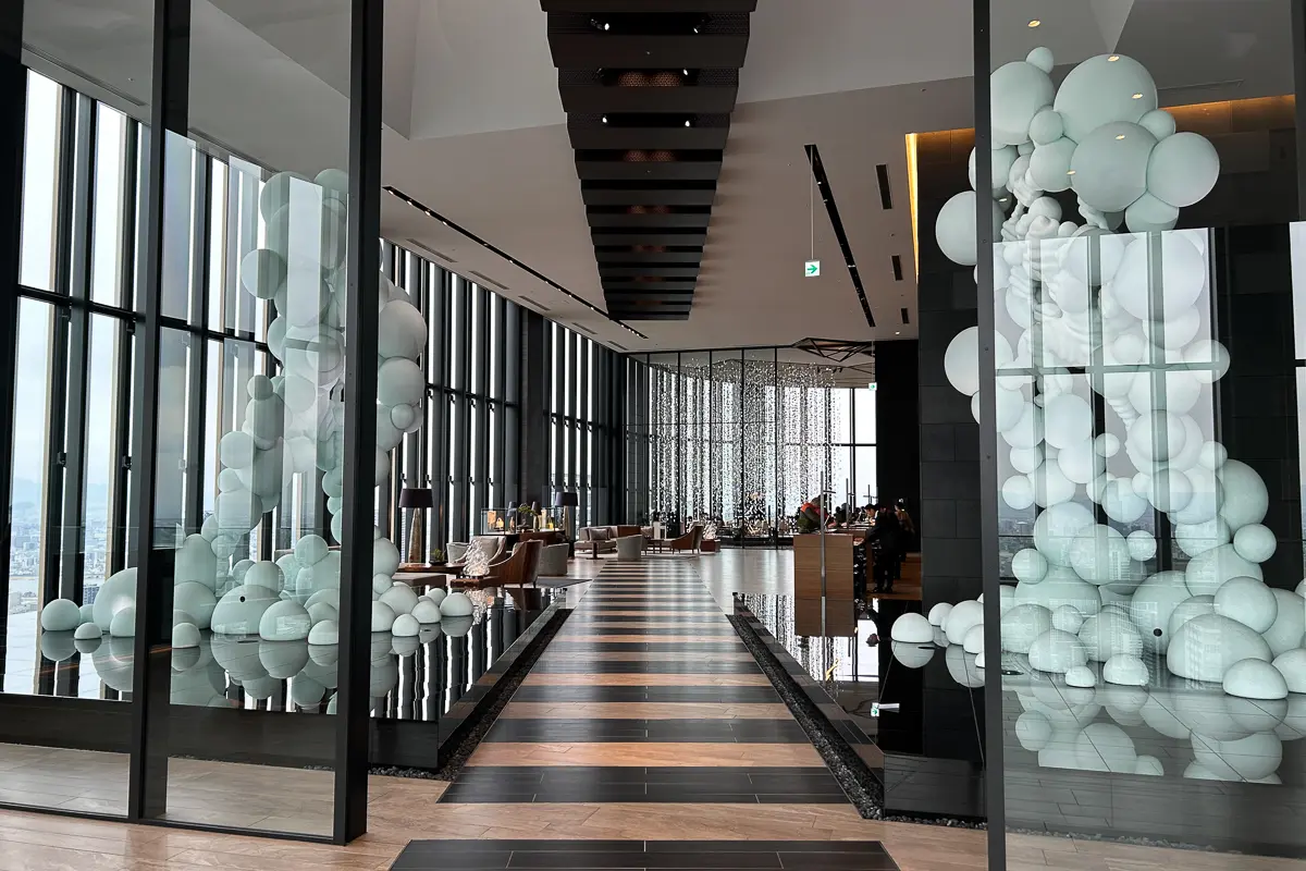 ロビーエントランス